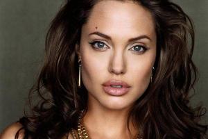 Операция Анджелины Джоли заставила американок обратить внимание на свое здоровье