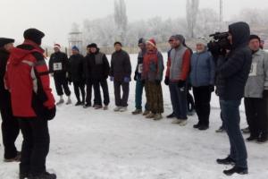 В оккупированном Алчевске участники «новогоднего забега» отказались нести флаги «ЛНР»