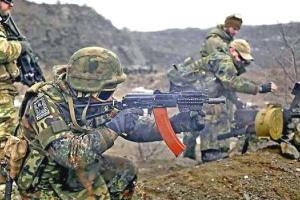 Украинские военные должны выйти на границу с Россией, - командир «Азова»