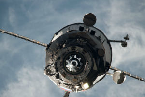 Россияне потеряли связь с космическим кораблем «Прогресс»