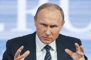 В России Путин назвал Сенцова "террористом"