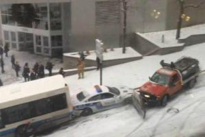 В сети появилось впечатляющее видео массового ДТП в Канаде