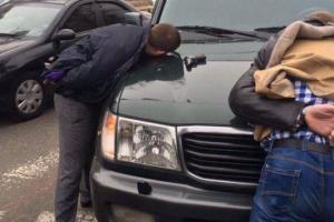 Борцы с коррупцией и полицейский попались на взятке в Одессе