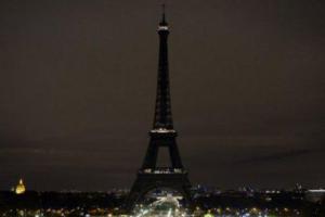 Эйфелева башня погаснет в знак поддержки жителей Алеппо