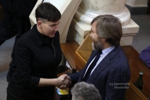 Савченко рассказала, почему пожала руку Новинскому в Раде: украинцы до сих пор возмущены