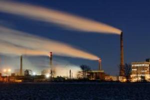 Обстрелы довели Авдеевку до катастрофы: АКХЗ на грани остановки, жители готовятся зимовать без отопления