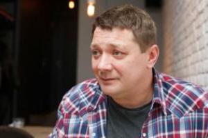 Известному российскому актеру, который сыграл боевика "ДНР", запретили въезд в Украину