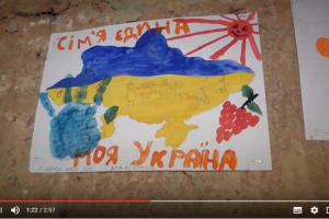 "Украинцы! Мир будет! Верьте в армию и в свою Родину!" – бойцы передали новогоднее поздравление с передовой