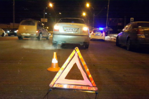 В Киеве произошло страшное ДТП: под колеса автомобиля попали дети