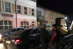 В Ужгороде пьяный чиновник устроил ДТП и сбежал с места аварии