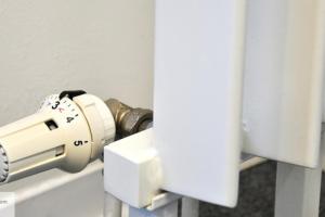 Работающие дома украинцы будут больше платить за отопление