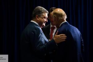 Стали известны детали разговора Порошенко и Байдена
