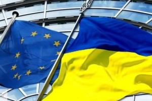 Президент Порошенко рассказал о компромиссе касательно безвиза с ЕС