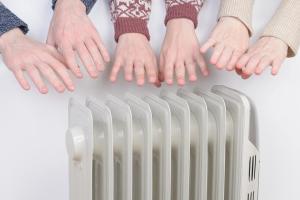 В Авдеевке население замерзает: квартиры остывают, обогреватели не спасают - соцсети