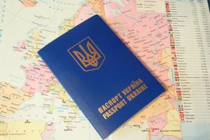 53 тысячи украинских загранпаспортов были выданы крымчанам за время аннексии Крыма