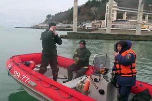 На месте падения Ту-154 из воды достали еще три тела