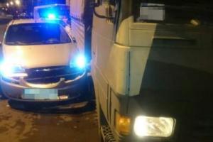 В Мариуполе произошла авария, в которой "азовцы" врезались в иномарку