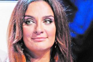 Елена Ваенга выступила за пластические операции