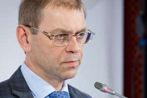 "После дела Пашинского нужно задуматься о снятии депутатской неприкосновенности", - вице-спикер ВРУ Сыроед