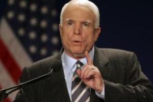 Маккейн назвал кибератаки России актом войны