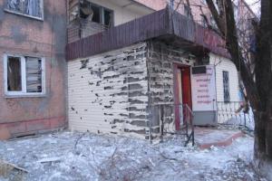 В Брянке обстрелом разрушен дом, погибли два человека