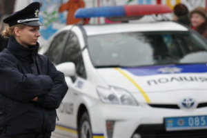 В Днепре полицейские устроили погоню со стрельбой за угонщиком автомобиля
