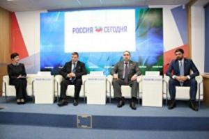 Захарченко рассказал, почему "ДНР" и "ЛНР" не могут объединиться