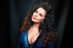 Певица Настя Каменских откровенно призналась, на сколько поправилась за новогодние праздники