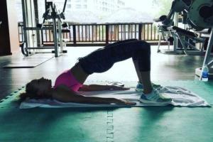 Глюкоза поделилась с фанатами секретом плоского живота