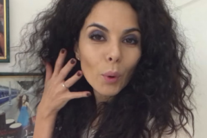 Настя Каменских похвасталась кольцом на безымянном пальце