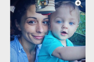 Недавно родившая экс-солистка "Сливок" живет в разрушенном доме в Бразилии