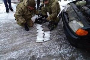 В Луганской области пограничники поймали наркокурьера
