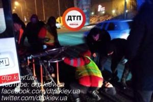 В Киеве Хонда сбила нетрезвого пешехода-нарушителя, которого затем переехало неизвестное авто