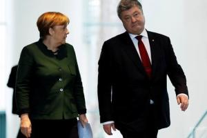 Порошенко рассказал Меркель о боях в районе Авдеевки