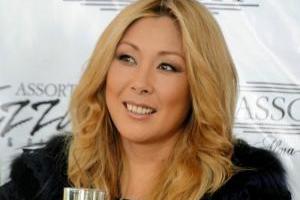 Певица Анита Цой показала, как выглядит без макияжа