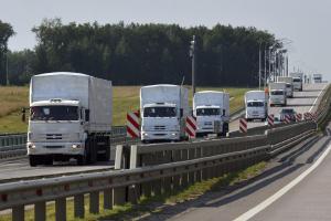 Жители "ДНР" о гуманитарной помощи России: "Посмотрите на лица Захарченко и Плотницкого, вот куда ваша помощь идет"