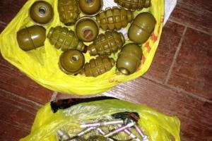 Сотрудники СБУ обнаружили "клады" боевиков на Донбассе