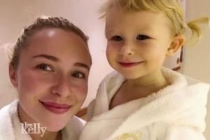 Двухлетняя дочь Владимира Кличко катается на лыжах