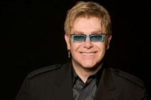 Элтон Джон серьезно заболел: певец отменяет свои выступления