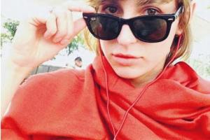 В сети появилось фото хакерши, причастной к кибератакам США