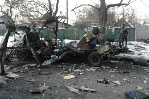 В Донецке у ж/д рынка взорвался микроавтобус: появились подробности и фото