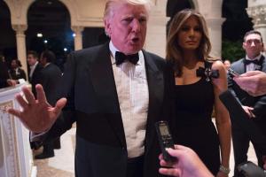 Трамп с размахом отпраздновал Новый год в компании звезд