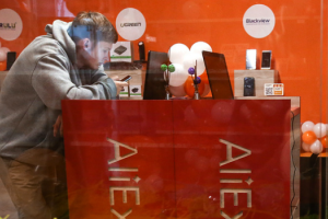 Компания AliExpress остановила доставку товаров в РФ