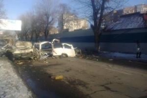 В центре оккупированного Донецка автомобиль разорвало на части