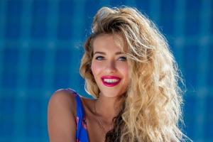 Регина Тодоренко выложила в сеть откровенный снимок в купальнике