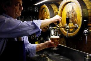 Американские студенты изобрели способ сварить пиво на Луне