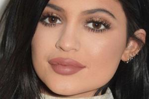 Кайли Дженнер поделилась «горячими» снимками из Мексики