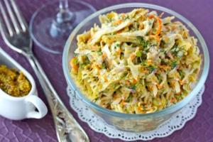 Нежный салат с копченой курицей и лавашем