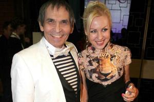 Продюсер Бари Алибасов разводится с молодой супругой из-за ее измен