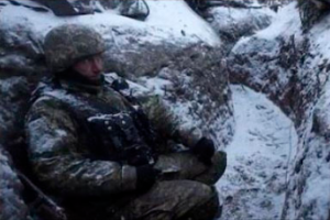 "Всю ночь прилетают мины, до противника 200 метров", - волонтер рассказал о ситуации на Светлодарской дуге